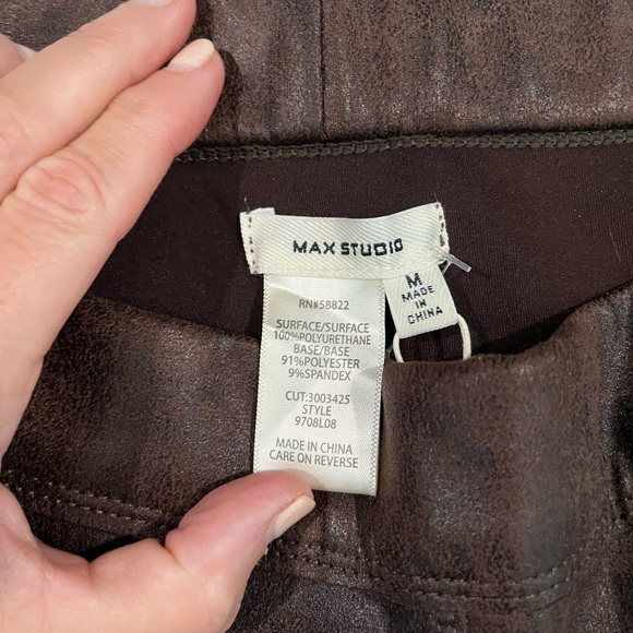 NWT Max Studio Faux Brown Leather Leggings, Size Medium - Picture 5 of 9